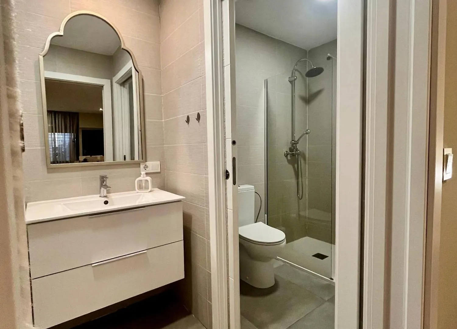 Vial Suites Gp Cordoba Spain